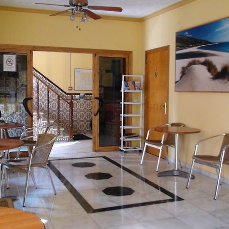Hostal Tarik Hotel ตาริฟา ภายนอก รูปภาพ
