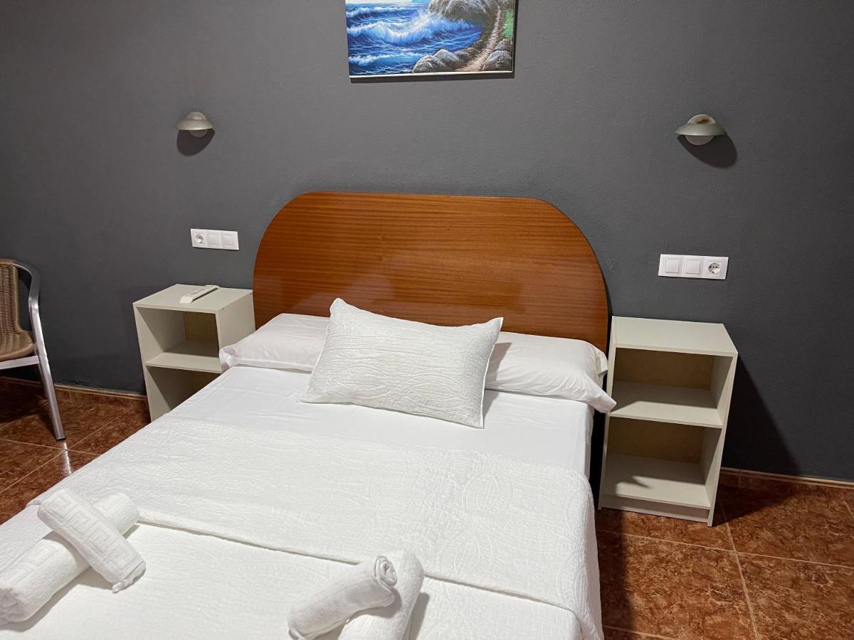 Hostal Tarik Hotel ตาริฟา ภายนอก รูปภาพ