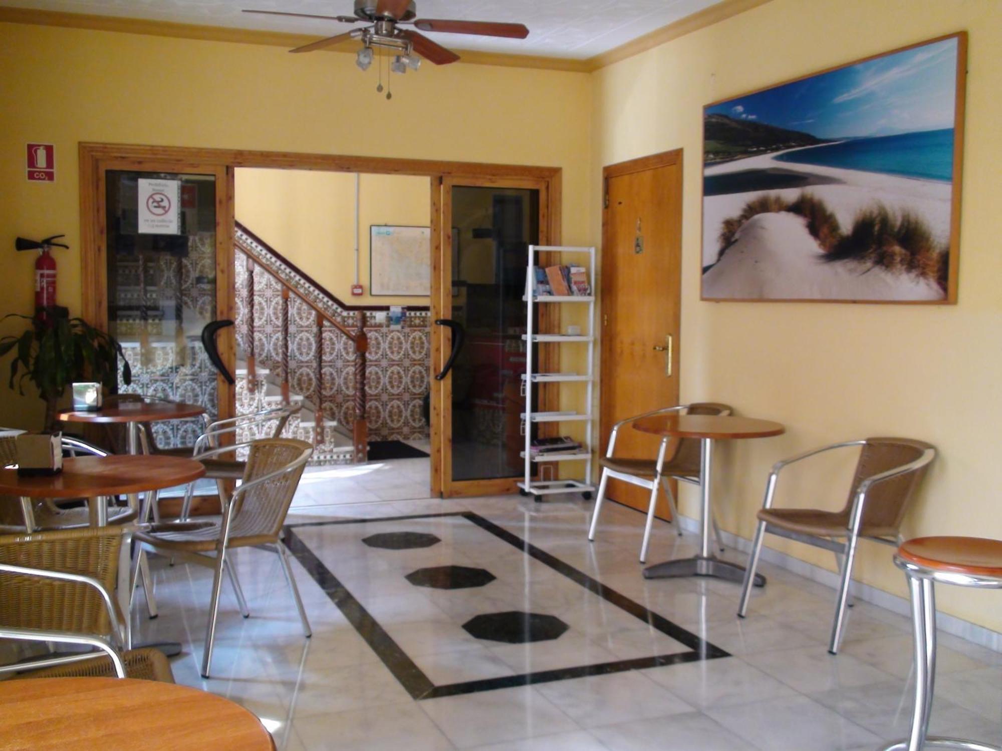Hostal Tarik Hotel ตาริฟา ภายนอก รูปภาพ