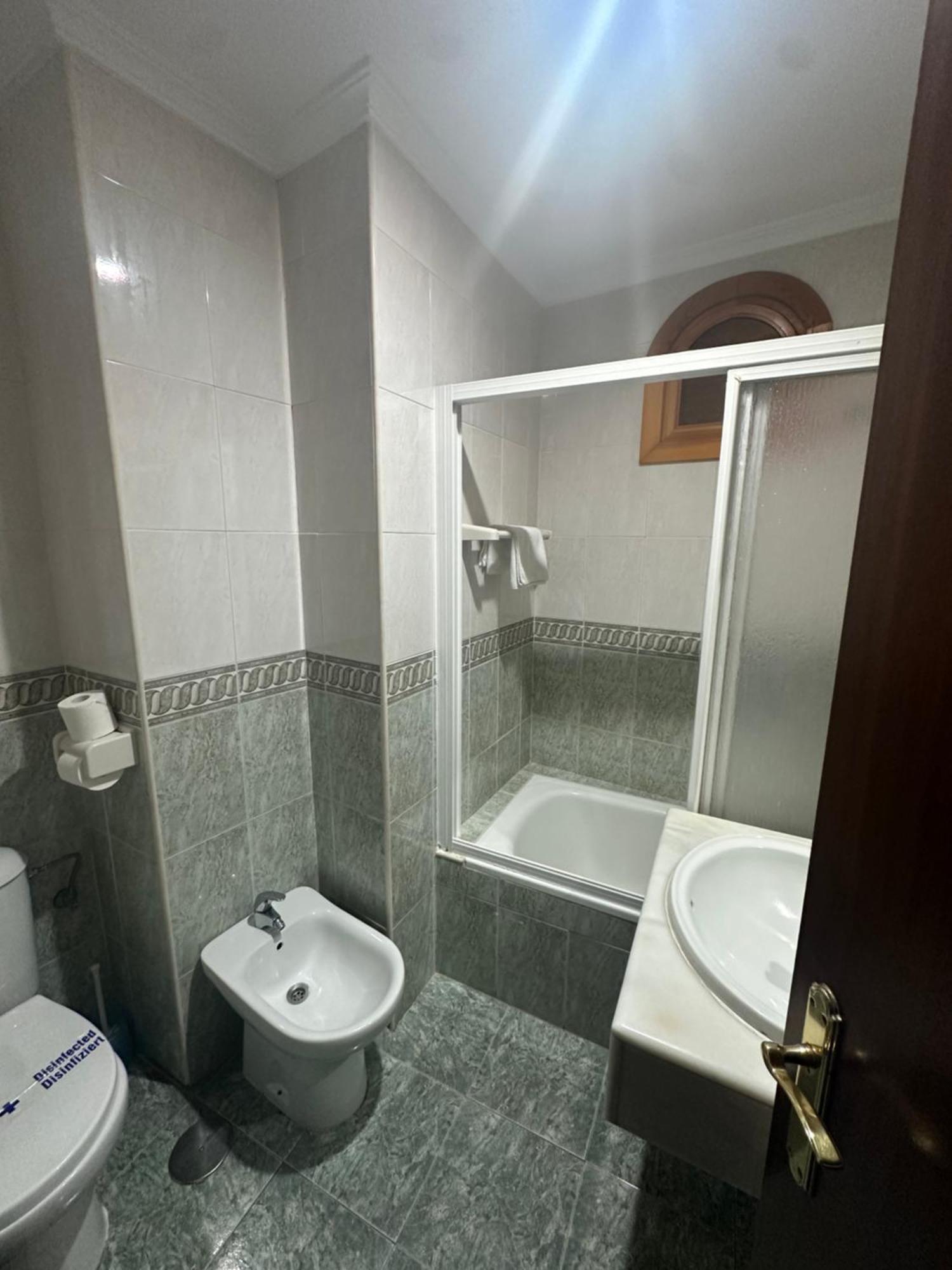 Hostal Tarik Hotel ตาริฟา ภายนอก รูปภาพ