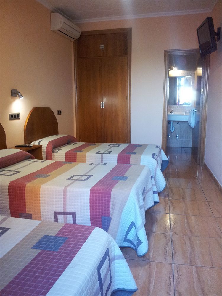 Hostal Tarik Hotel ตาริฟา ภายนอก รูปภาพ